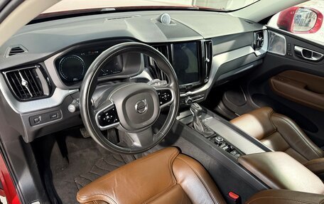 Volvo XC60 II, 2018 год, 3 299 800 рублей, 8 фотография