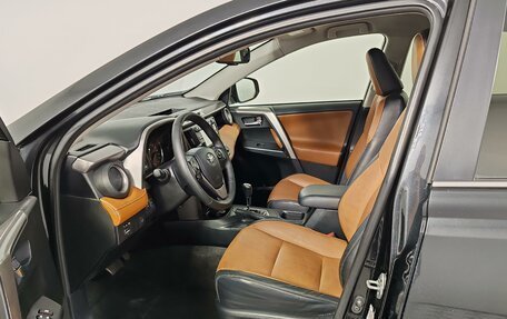 Toyota RAV4, 2016 год, 2 575 000 рублей, 16 фотография