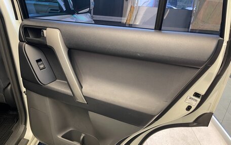 Toyota Land Cruiser Prado 150 рестайлинг 2, 2010 год, 2 900 000 рублей, 19 фотография