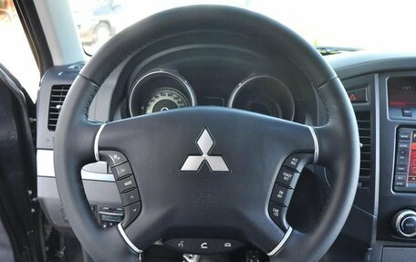 Mitsubishi Pajero IV, 2011 год, 1 700 000 рублей, 11 фотография