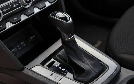 Hyundai Elantra VI рестайлинг, 2019 год, 1 690 000 рублей, 13 фотография