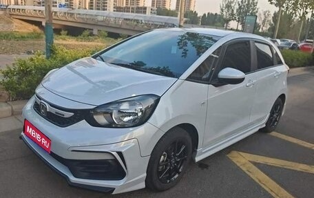 Honda Fit, 2022 год, 1 058 000 рублей, 1 фотография