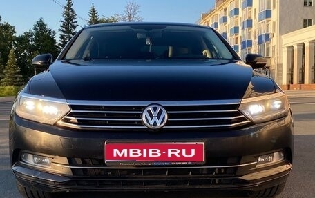 Volkswagen Passat B8 рестайлинг, 2019 год, 2 500 000 рублей, 1 фотография
