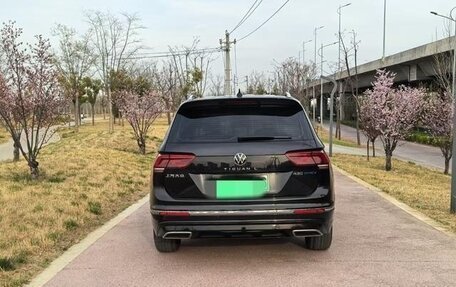 Volkswagen Tiguan II, 2021 год, 1 920 000 рублей, 7 фотография
