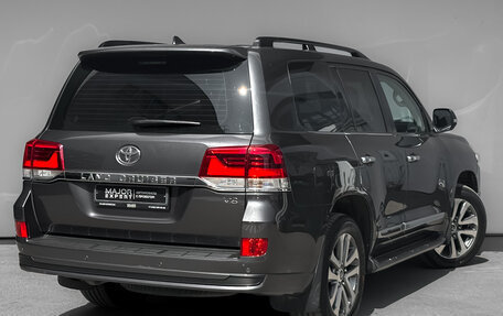Toyota Land Cruiser 200, 2018 год, 5 800 000 рублей, 5 фотография