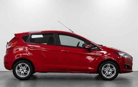 Ford Fiesta, 2015 год, 899 000 рублей, 5 фотография