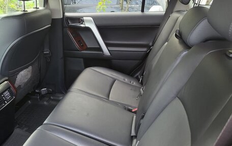 Toyota Land Cruiser Prado 150 рестайлинг 2, 2015 год, 4 050 000 рублей, 9 фотография
