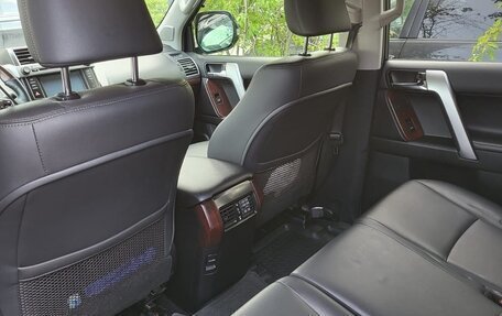 Toyota Land Cruiser Prado 150 рестайлинг 2, 2015 год, 4 050 000 рублей, 8 фотография