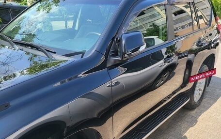Toyota Land Cruiser Prado 150 рестайлинг 2, 2015 год, 4 050 000 рублей, 2 фотография
