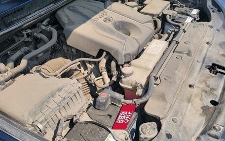 Toyota Land Cruiser Prado 150 рестайлинг 2, 2015 год, 4 050 000 рублей, 11 фотография