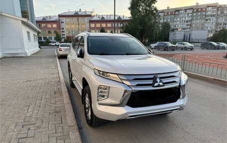 Mitsubishi Pajero Sport III рестайлинг, 2020 год, 4 700 000 рублей, 2 фотография