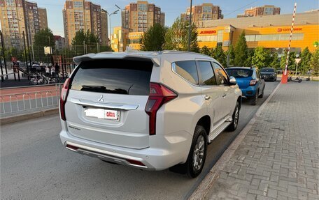 Mitsubishi Pajero Sport III рестайлинг, 2020 год, 4 700 000 рублей, 5 фотография
