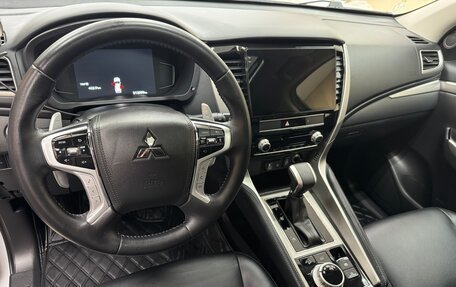 Mitsubishi Pajero Sport III рестайлинг, 2020 год, 4 700 000 рублей, 15 фотография