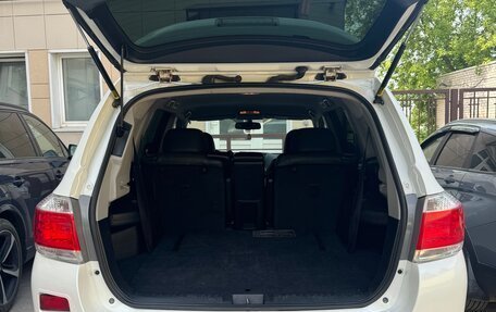 Toyota Highlander III, 2012 год, 1 890 000 рублей, 14 фотография