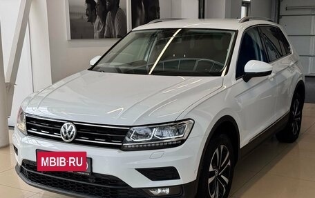 Volkswagen Tiguan II, 2019 год, 2 799 000 рублей, 3 фотография