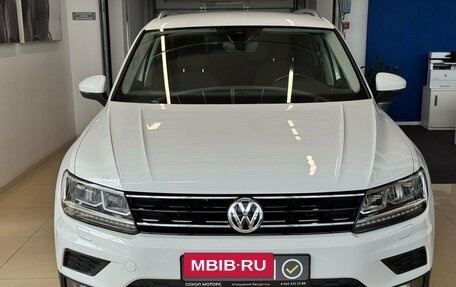 Volkswagen Tiguan II, 2019 год, 2 799 000 рублей, 2 фотография