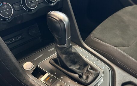 Volkswagen Tiguan II, 2019 год, 2 799 000 рублей, 13 фотография
