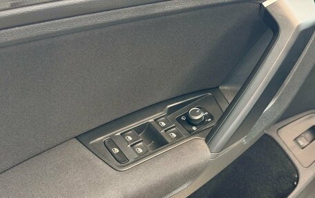 Volkswagen Tiguan II, 2019 год, 2 799 000 рублей, 18 фотография