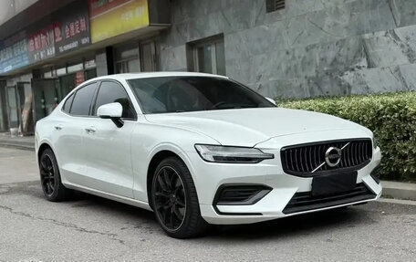 Volvo S60 III, 2020 год, 2 000 000 рублей, 3 фотография