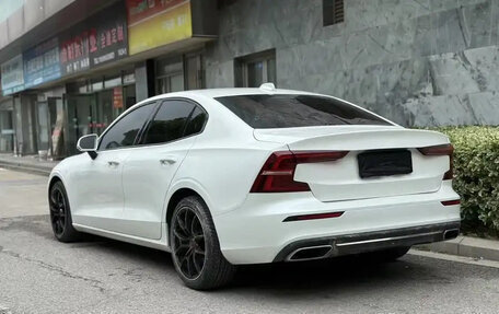 Volvo S60 III, 2020 год, 2 000 000 рублей, 6 фотография