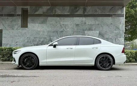 Volvo S60 III, 2020 год, 2 000 000 рублей, 7 фотография