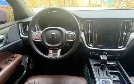Volvo S60 III, 2020 год, 2 000 000 рублей, 11 фотография