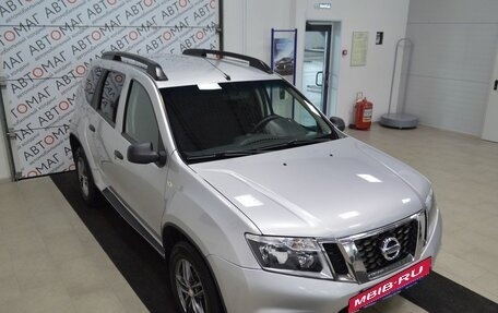 Nissan Terrano III, 2015 год, 999 000 рублей, 4 фотография