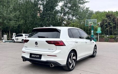 Volkswagen Golf GTI, 2022 год, 2 850 000 рублей, 4 фотография