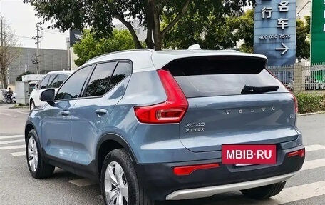 Volvo XC40 I, 2021 год, 1 800 000 рублей, 4 фотография