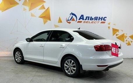 Volkswagen Jetta VI, 2011 год, 820 000 рублей, 5 фотография