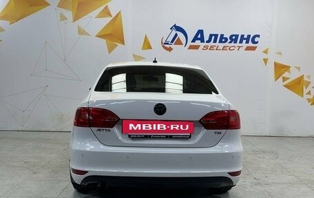 Volkswagen Jetta VI, 2011 год, 820 000 рублей, 4 фотография