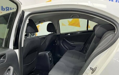 Volkswagen Jetta VI, 2011 год, 820 000 рублей, 25 фотография