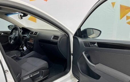 Volkswagen Jetta VI, 2011 год, 820 000 рублей, 27 фотография