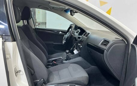 Volkswagen Jetta VI, 2011 год, 820 000 рублей, 29 фотография