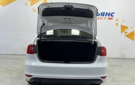 Volkswagen Jetta VI, 2011 год, 820 000 рублей, 35 фотография