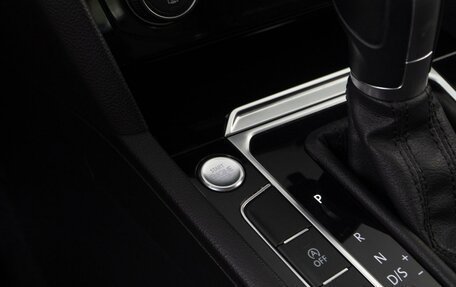 Volkswagen Passat B8 рестайлинг, 2018 год, 1 950 000 рублей, 19 фотография