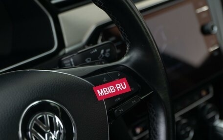 Volkswagen Passat B8 рестайлинг, 2018 год, 1 950 000 рублей, 18 фотография