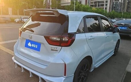 Honda Fit, 2022 год, 1 058 000 рублей, 3 фотография