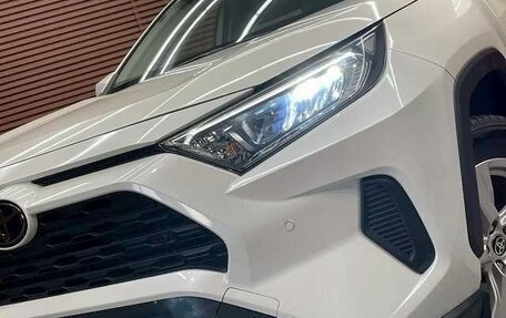 Toyota RAV4, 2021 год, 2 550 000 рублей, 9 фотография