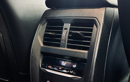 BMW 3 серия, 2020 год, 3 650 000 рублей, 18 фотография