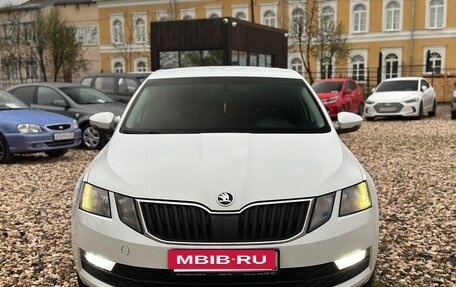 Skoda Octavia, 2018 год, 1 290 000 рублей, 2 фотография