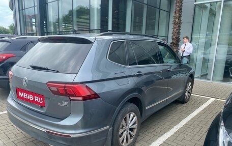 Volkswagen Tiguan II, 2018 год, 1 900 000 рублей, 5 фотография