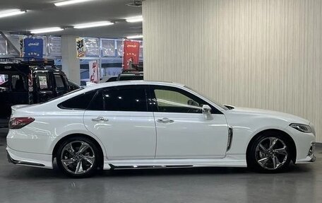 Toyota Crown, 2021 год, 2 930 000 рублей, 5 фотография