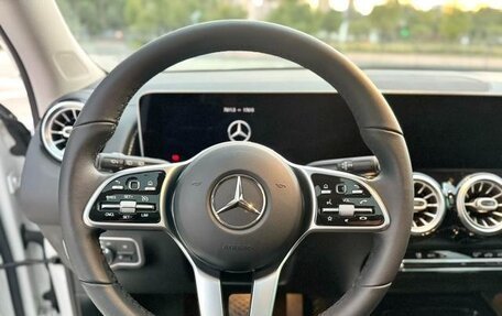 Mercedes-Benz GLB, 2021 год, 2 175 555 рублей, 6 фотография