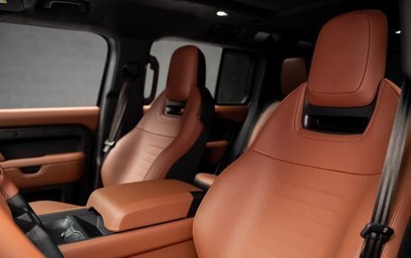 Land Rover Defender II, 2025 год, 29 250 000 рублей, 23 фотография