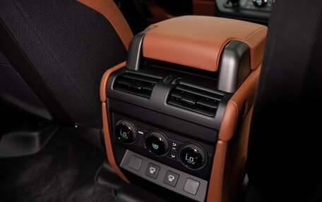 Land Rover Defender II, 2025 год, 29 250 000 рублей, 27 фотография