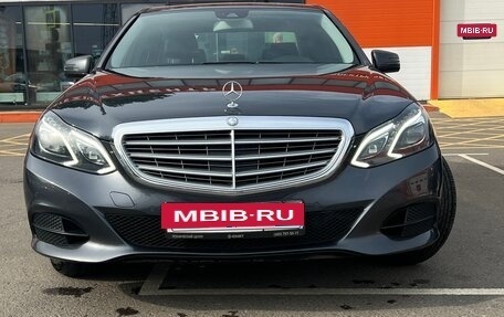 Mercedes-Benz E-Класс, 2013 год, 2 500 000 рублей, 2 фотография