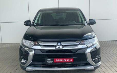 Mitsubishi Outlander III рестайлинг 3, 2017 год, 1 900 000 рублей, 2 фотография