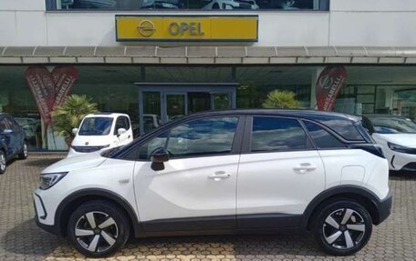 Opel Crossland X I, 2022 год, 1 877 560 рублей, 2 фотография