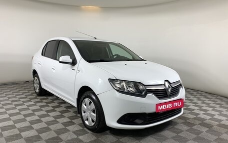 Renault Logan II, 2017 год, 850 000 рублей, 3 фотография
